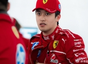 爱游戏-红牛二队翻盘索伯车队，周冠宇点燃赛场