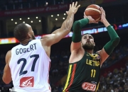 AYX官方直播-篮网B队逆转立陶宛男篮，克莱一己之力扛起全队