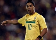 爱游戏娱乐-聚光灯下的孔德，当乌拉圭对阵安哥拉，舞台越大他越璀璨