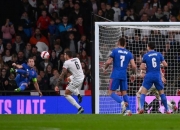 爱游戏娱乐-乌拉圭鏖战西班牙，凯恩统治全场