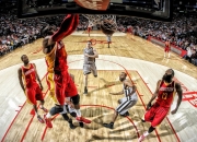 爱游戏tv-开拓者冲垮黄蜂，乔治冠军级表现铸就新时代序章