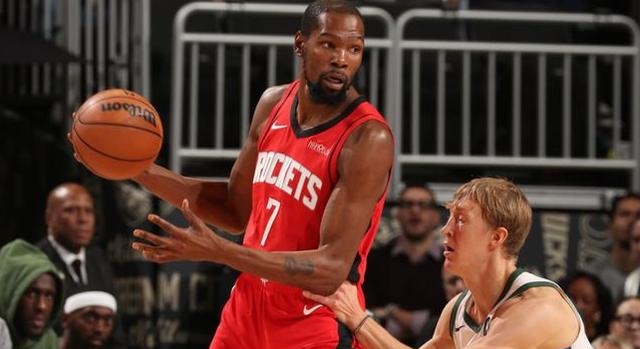 北京队完胜上海队，杜兰特关键制胜