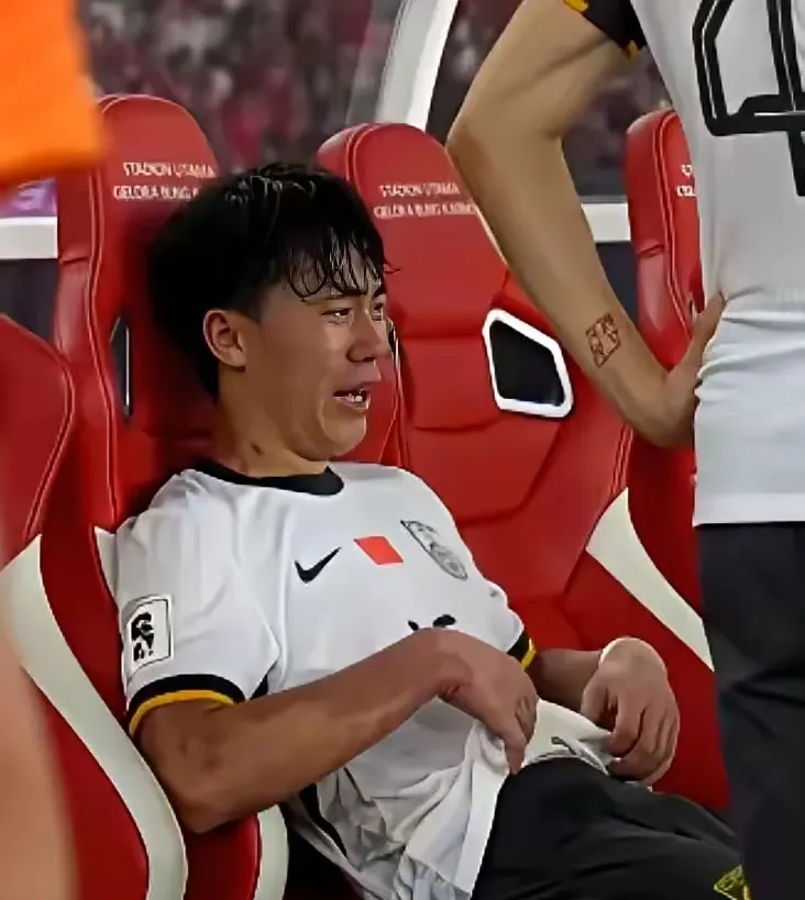 印尼队轻取韩国队，郑思维统治全场