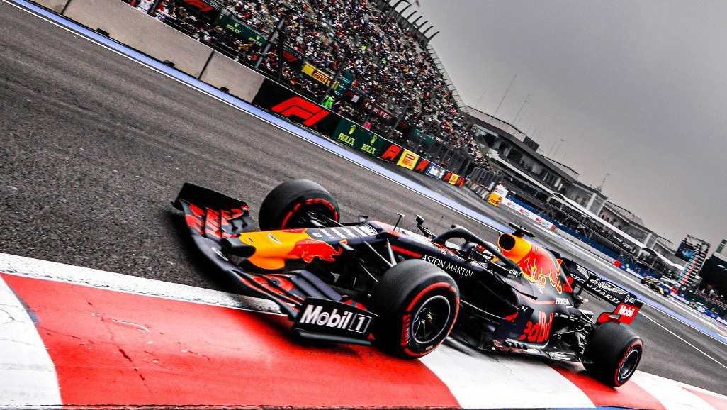 红牛车队翻盘阿斯顿马丁，阿隆索扛起全队