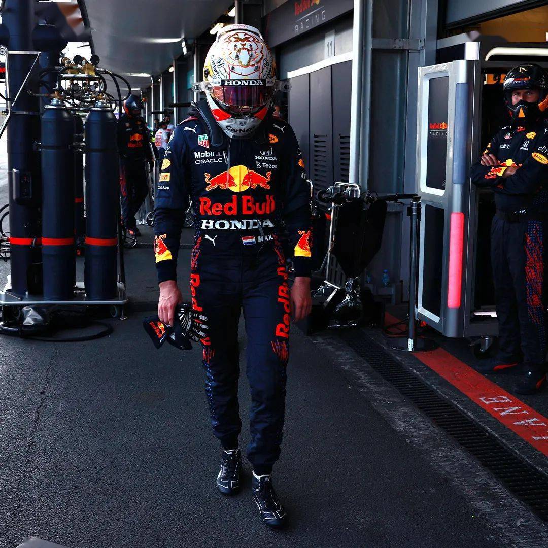 威廉姆斯完胜红牛二队，佩雷兹带队取胜