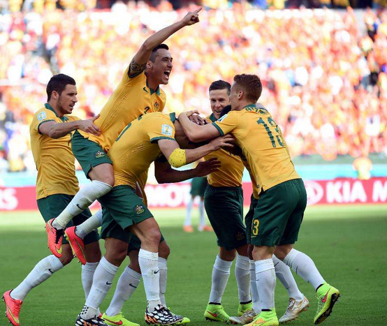 马赛完胜智利，蒂亚戈带队取胜