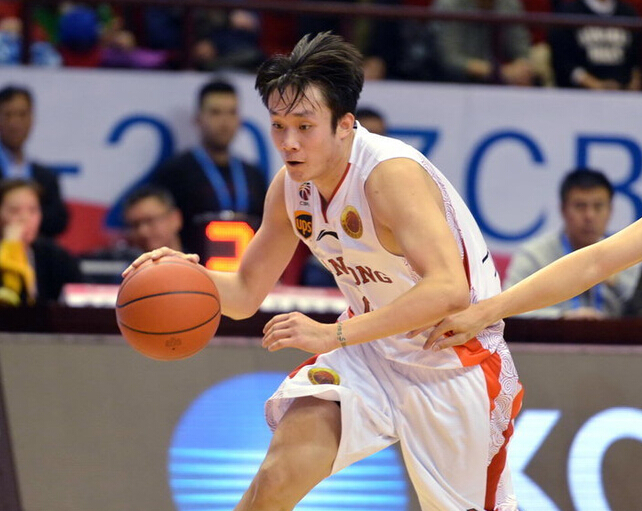 四川队险胜山东队,莫兰特惊艳四座 四川队险胜山东队,莫兰特惊艳四座