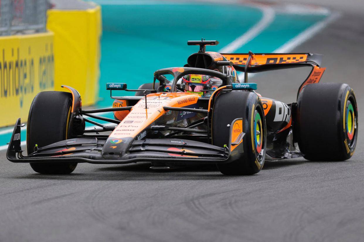 哈斯车队横扫阿斯顿马丁，皮亚斯特里高光表现