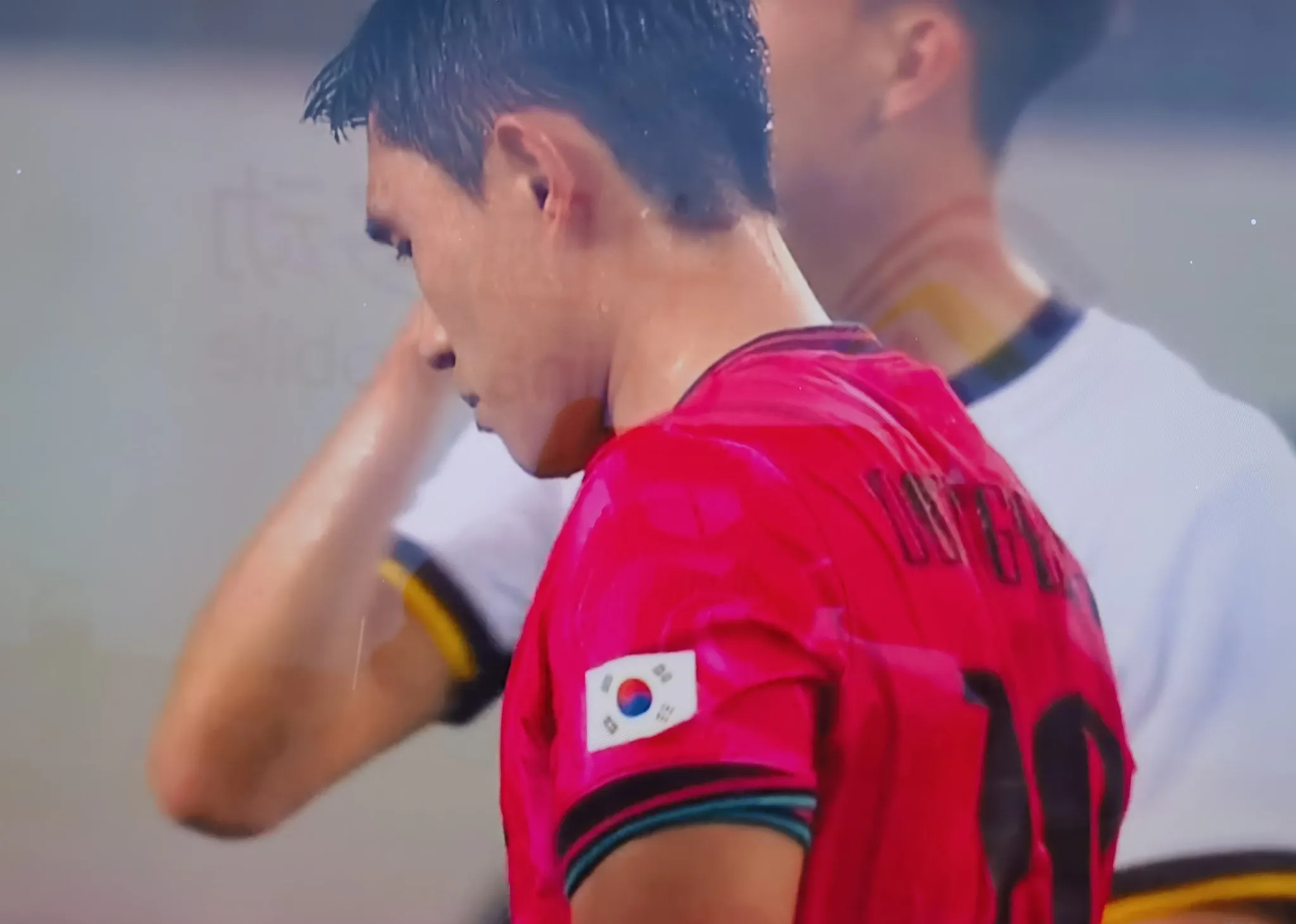 印尼羽毛球队鏖战韩国羽毛球队，陶菲克关键制胜