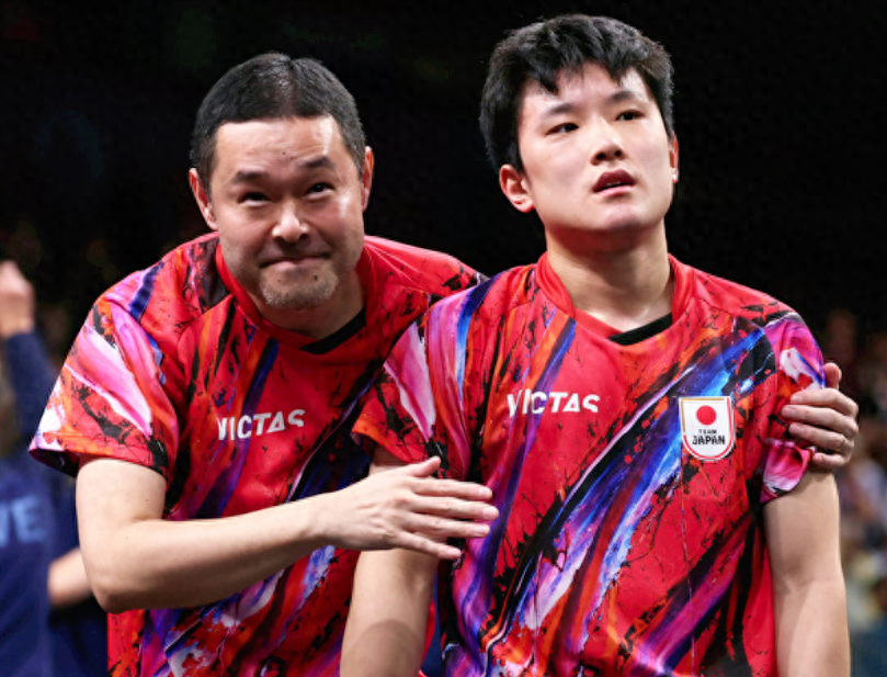 德国队鏖战法国队,张本智和高光表现 德国队鏖战法国队,张本智和高光表现