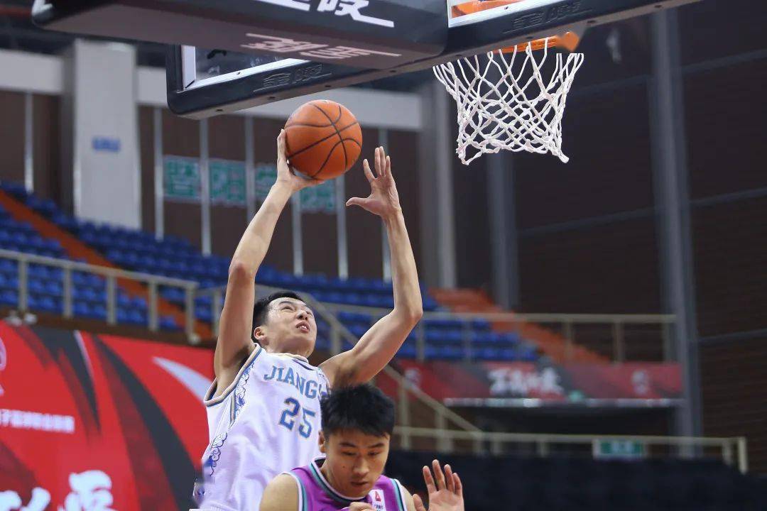 江苏队力克福建队，实现两连胜