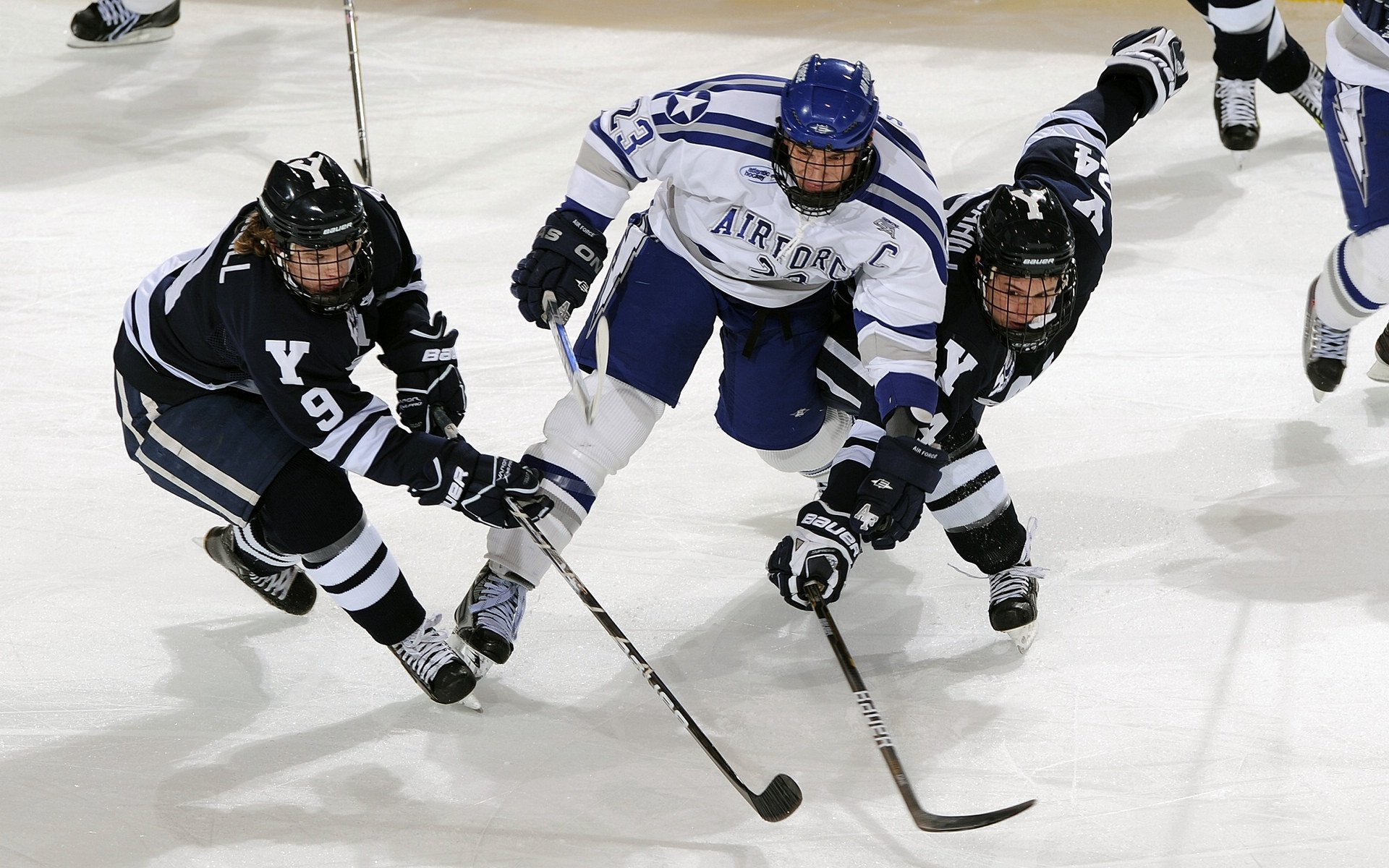 辽宁队斩落新疆队,保罗攻防转换核心引领胜利