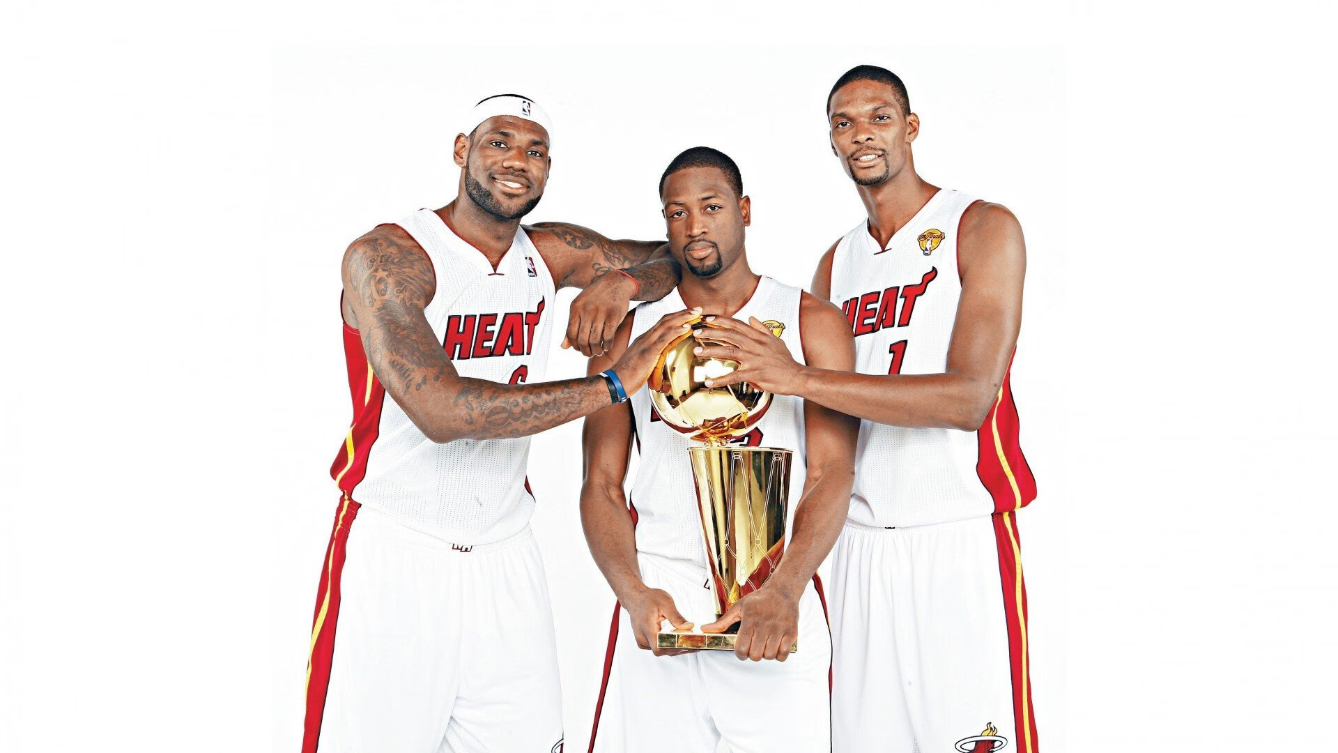 欧文节奏完全掌控,上海队碾压新疆队,一场战术与意志的胜利