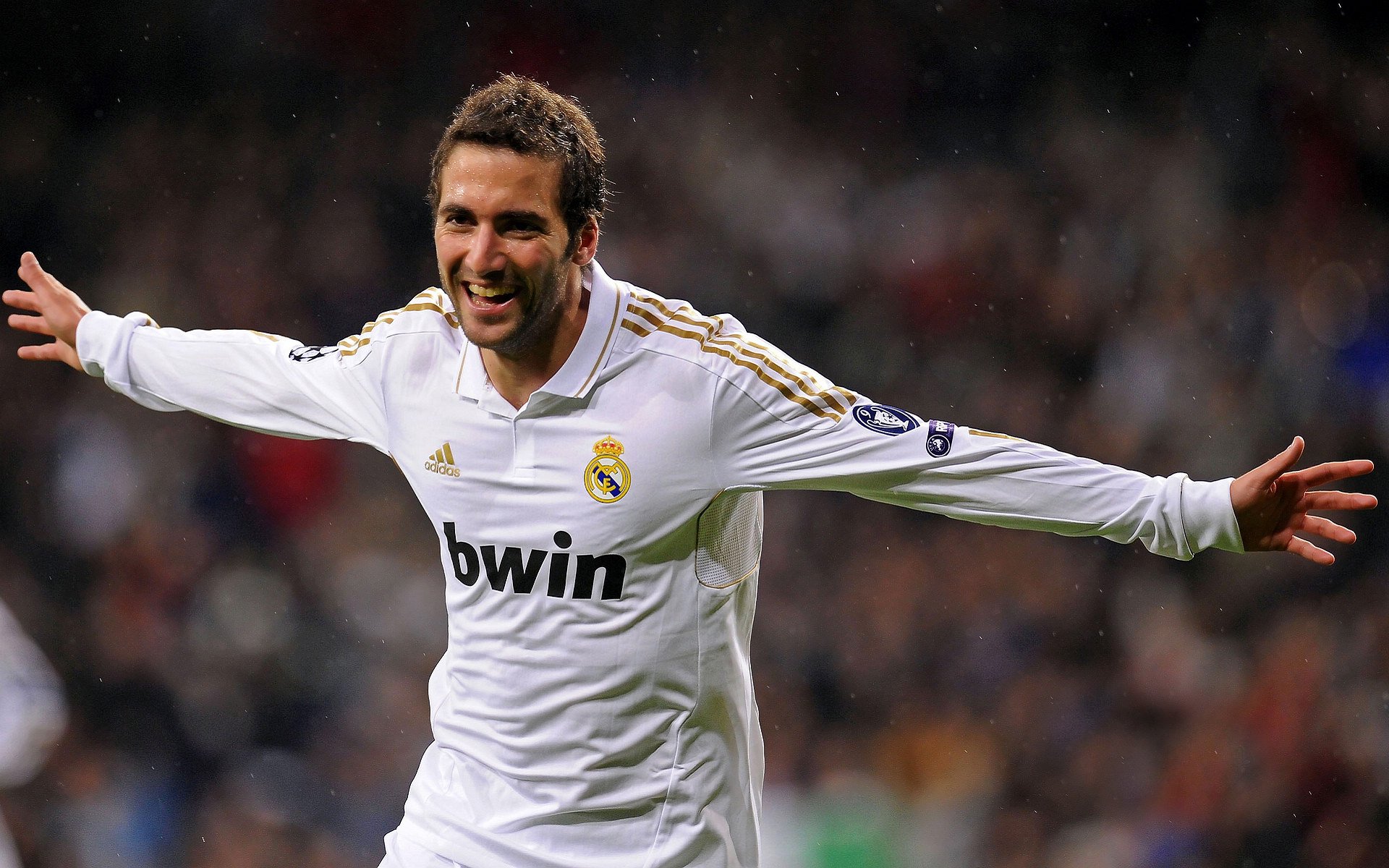 雷霆万钧之夜，乔治在年度焦点战中接管比赛，湖人如何收割胜利？